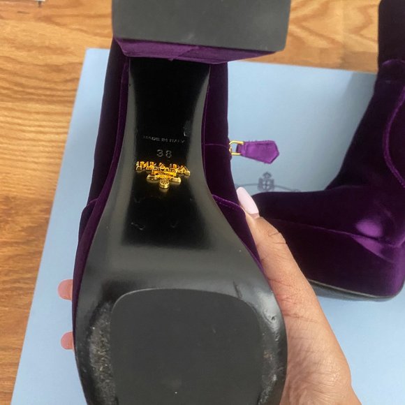 Prada Velvet Ankle Boots size 38 - Picture 5 of 10